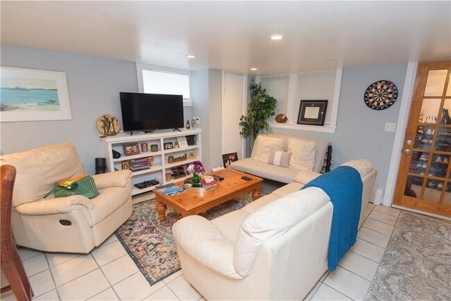 Photo - 11 Crescent Rd