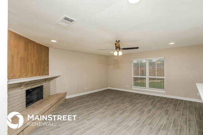 Photo - 154 W Way Cir