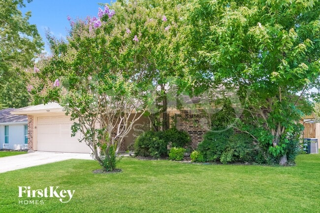Photo - 5304 Tamarack Ct