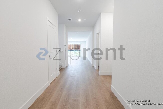 Photo - 443 Royal Nat'l Rd