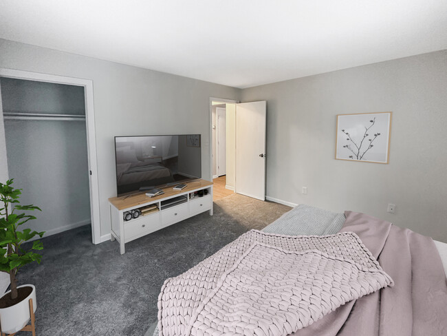 Photo - Derry C.C. Estates