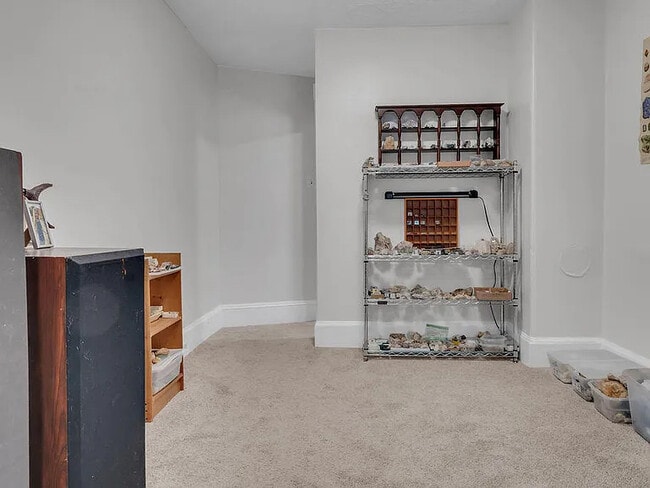 Photo - 280 Main St Unidad 2