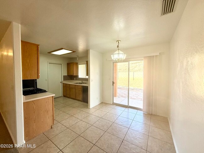 Photo - 4461 N Moccasin Cir Unit A