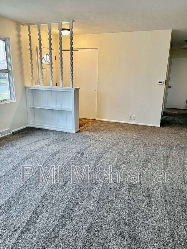 Photo - 1647 Vernerlee Ln