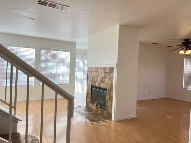 Photo - Stunning 5 bedroom, 2.5 bathroom home