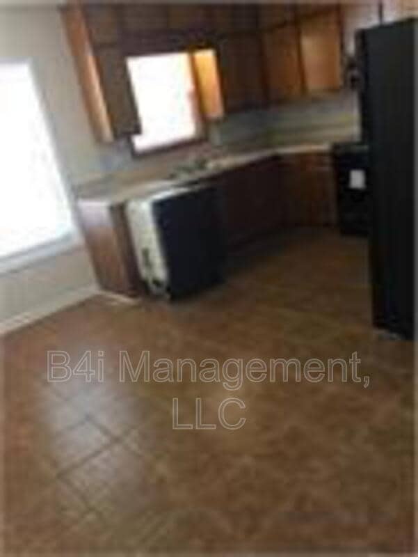 Photo - 1340 Armistead Cir