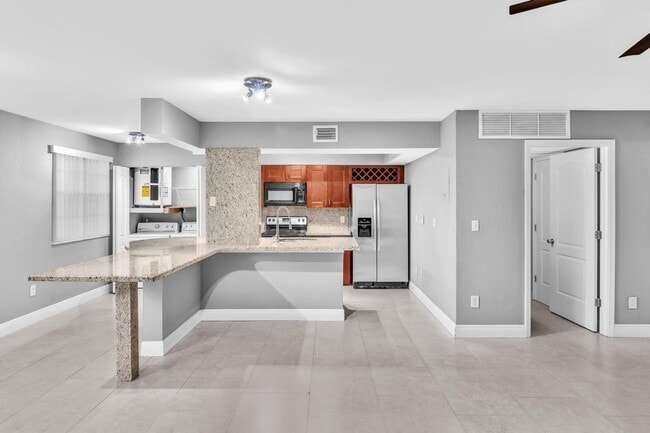 Photo - 2881 N Oakland Forest Dr