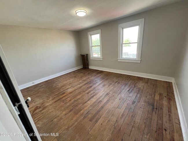 Photo - 1131 W Locust St