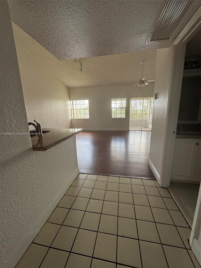 Building Photo - 2881 N Oakland Forest Dr Unit 310 Rental