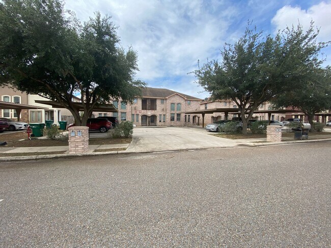 Photo - 1209 W Kiwi Ave