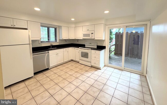 Photo - 6344 12th St N