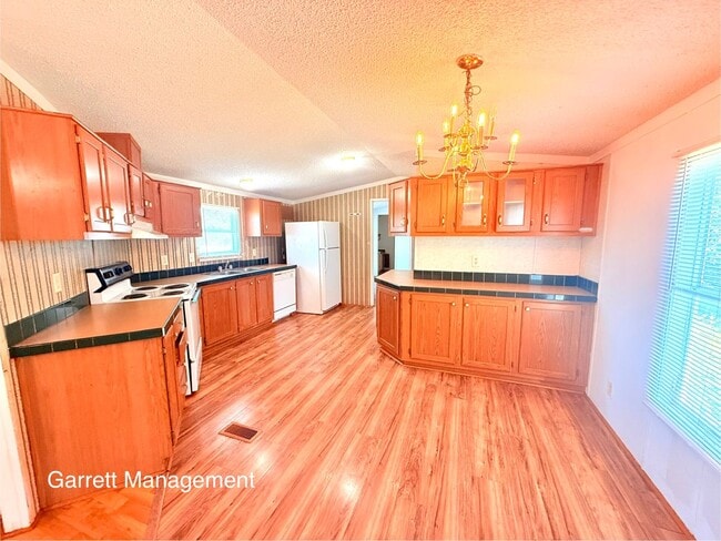 Photo - 3/2 Hoover Valley Doublewide