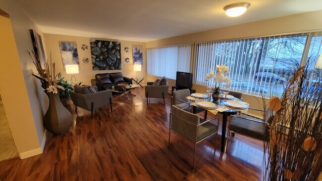 Photo - Lakeview Apartments