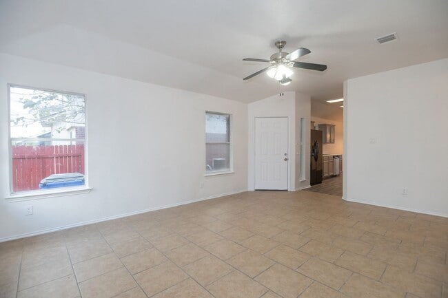 Photo - Nestled in Round Rock neighborhood.