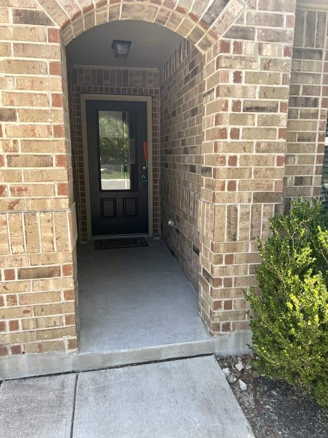 Photo - 10822 Shaenmeadow