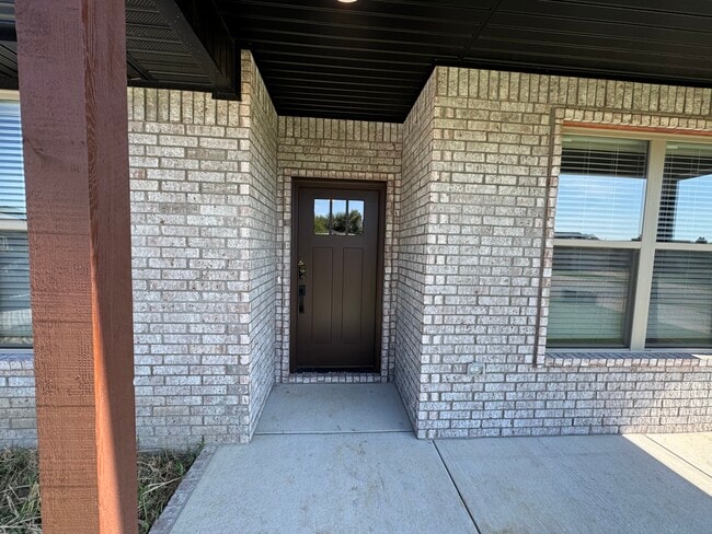 Building Photo - 3204 SW Camden Dr Rental