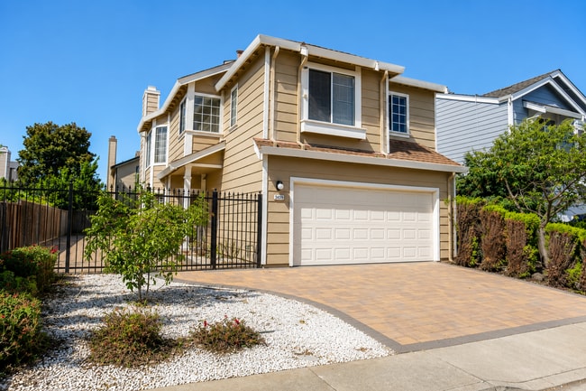 Building Photo - Amazing Spacious Home in Fremont w/Bonus Loft - Ardenwood!