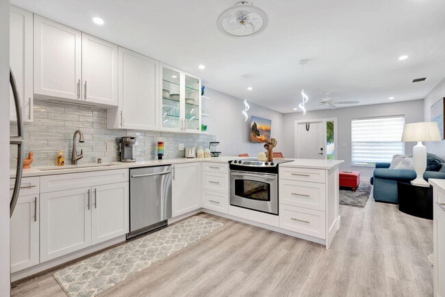 Photo - 1125 Stillwater Dr