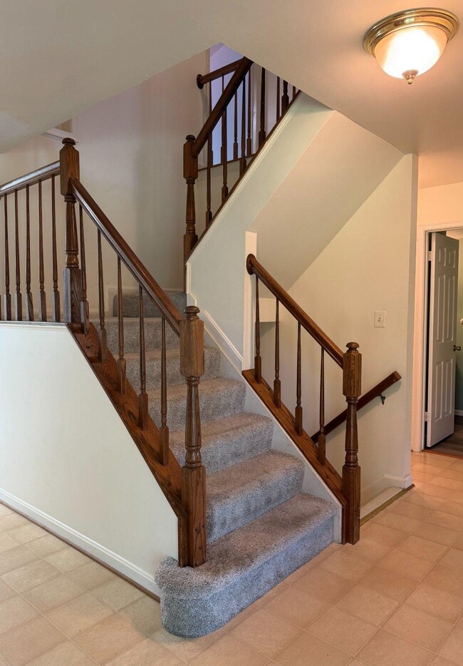 8686 Manahan Dr