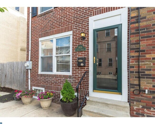 Photo - Point Breeze Townhome