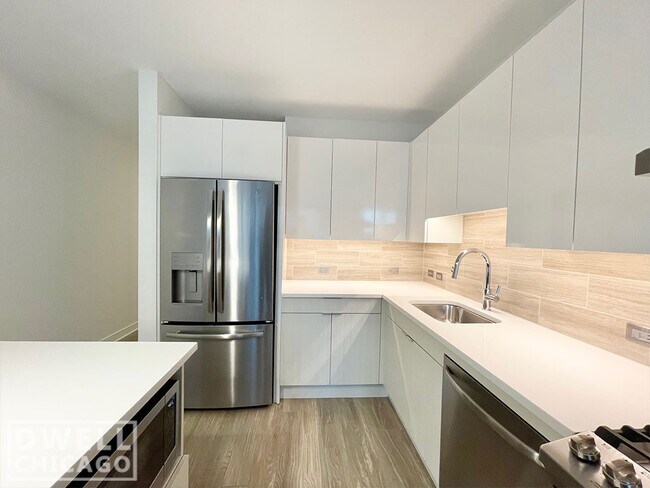 Photo - 2301 N Lincoln Ave Unit 1