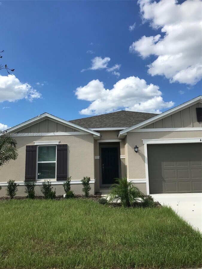 Photo - 485 Overpool Ave