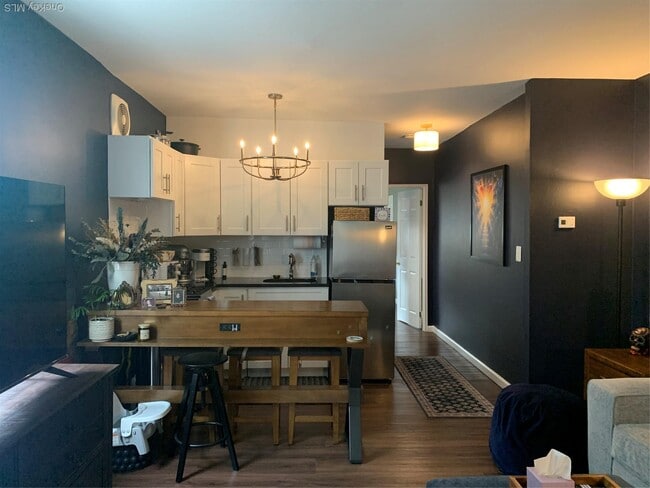 Building Photo - 21-29 Audrey Ave Unit C