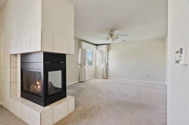 Photo - Beautiful home in a charming  neighborhood!!! Easy access to shopping and highways!!