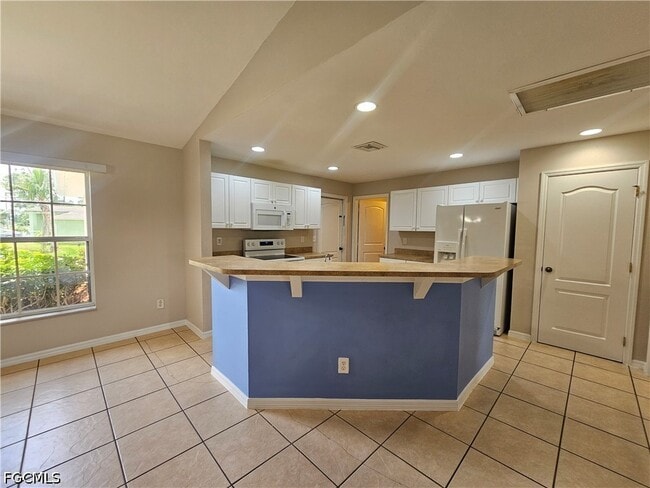 Photo - 2600 14th St W
