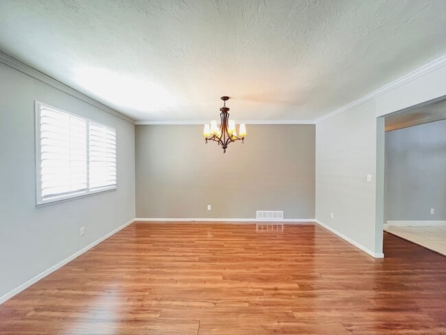 Photo - Beautiful 3 Bedroom 2 Bath Home with SOLAR...