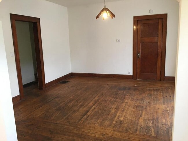 Photo - 57 S 19th St