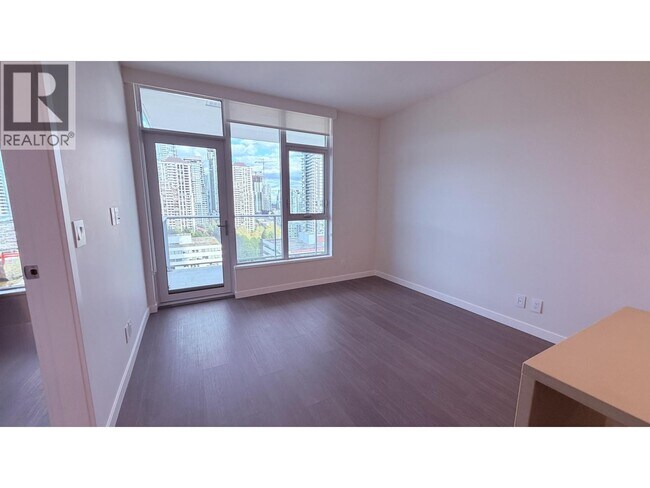 Photo - 4168 Lougheed Hwy. Unit 1408