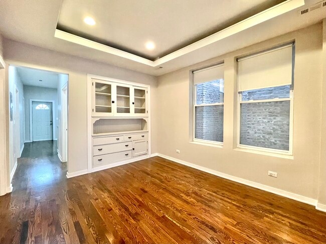 Photo - 3342 W Beach Ave Unidad 02