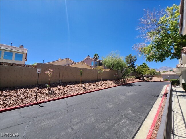 Building Photo - 1500 Ruby Cliffs Ln Unit 204 Rental