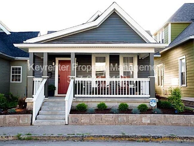 Building Photo - Modern Bungalow walking distance to Fountain Square!
