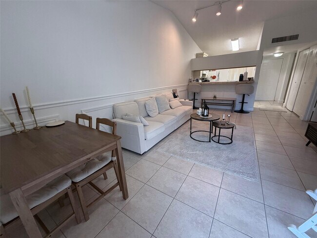 Photo - 9919 Nob Hill Ct Unidad 9919