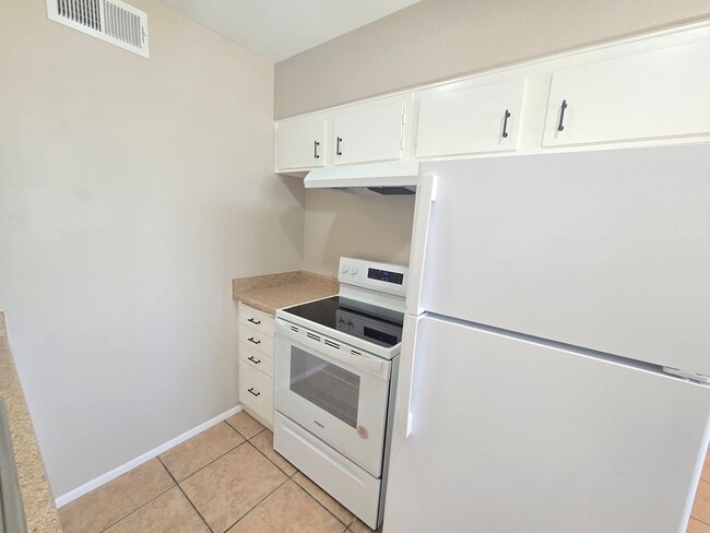 Photo - Great Location! Remodeled 1 bed 1 bath