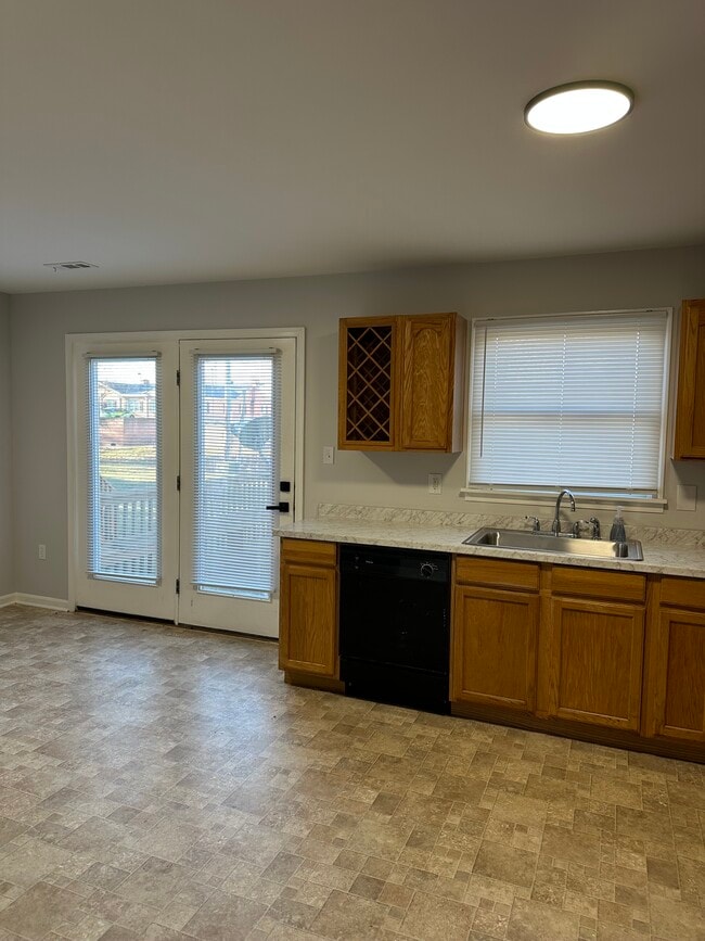 Photo - 138 Harvard Rd