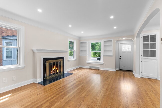 Photo - 1388 Vernier Rd