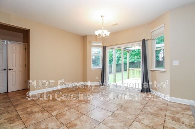 Photo - 210 Underwood Ct