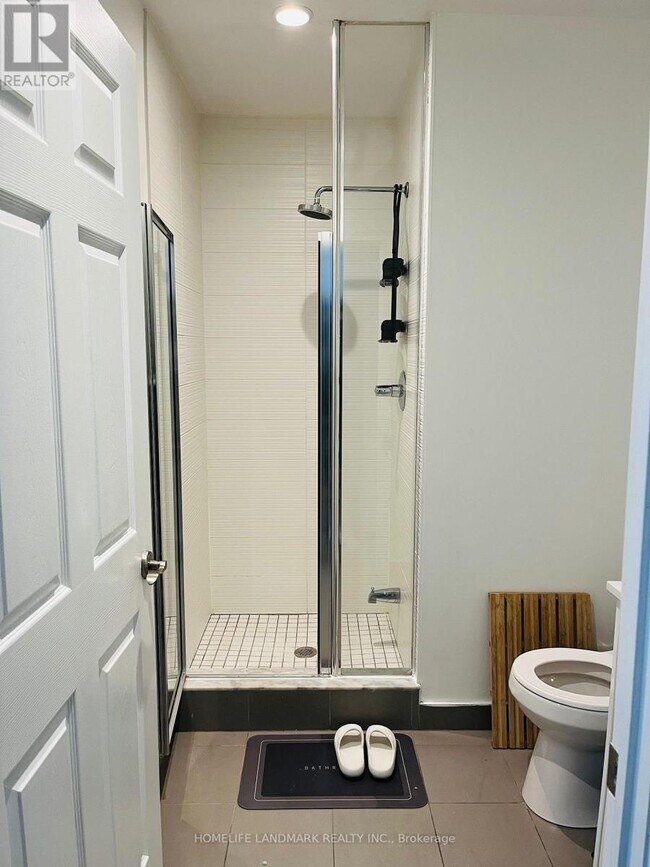 Photo - 127 Queen St E Unit 309