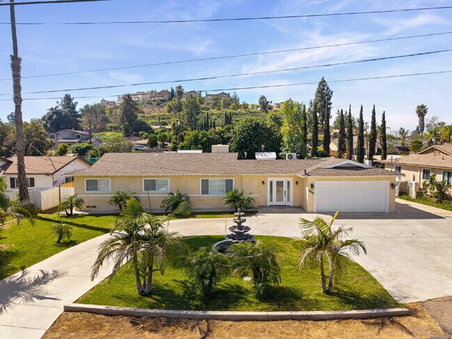 Photo - 1811 Greenfield Dr