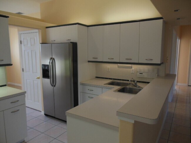 20225 Maxim Pkwy
