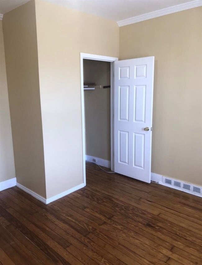 Photo - 157 W 22nd St