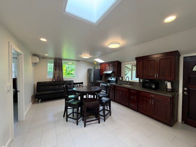 Photo - 3346 Kanaina Ave Unidad B