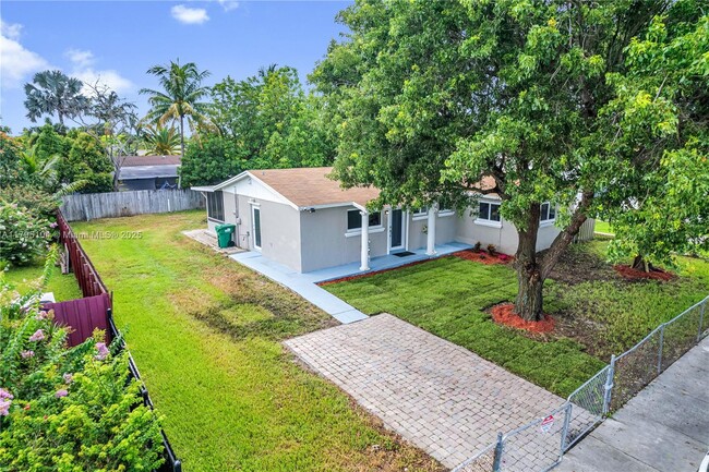 Photo - 29731 SW 147th Ave Casa