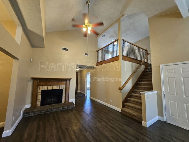 Photo - 1405 Paintbrush St