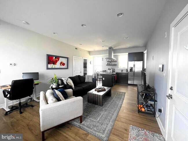 714 N Chadwick St Unit 6