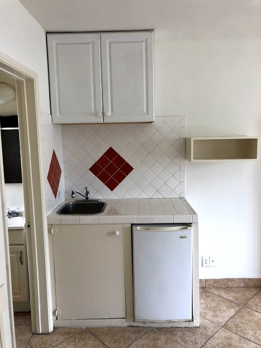 Photo - 1005 N Heliotrope Dr Unidad .75