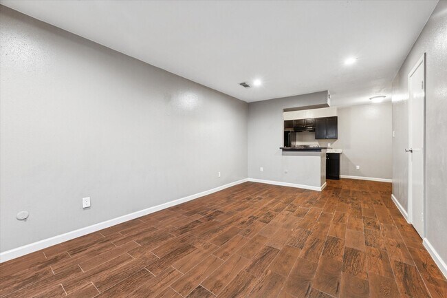 Building Photo - 8801 Hammerly Blvd Unit True